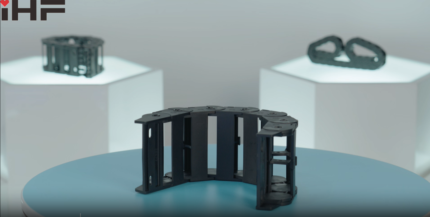 Optimisez la protection de vos câbles grâce à des solutions de transport de câbles en plastique sur mesure.