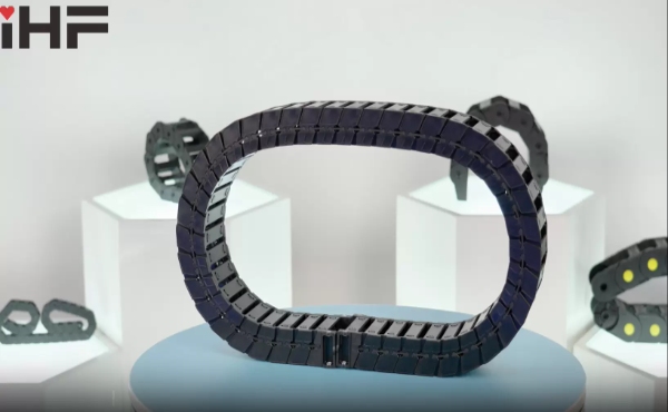 Optimisez vos op&eacute;rations : L'importance des porte-c&acirc;bles robustes dans l'industrie moderne